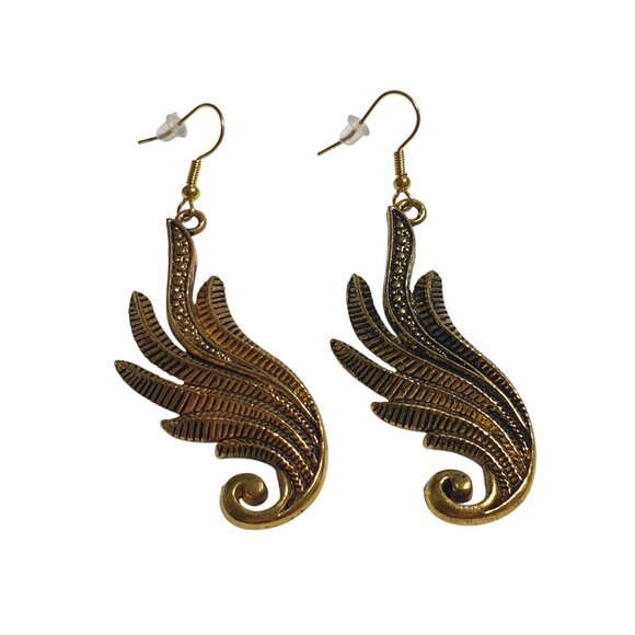 Vintage Gold Tone Leaf Wings Design Drop Dangle Earrings Engraved Details Hook - Picture 1 of 4